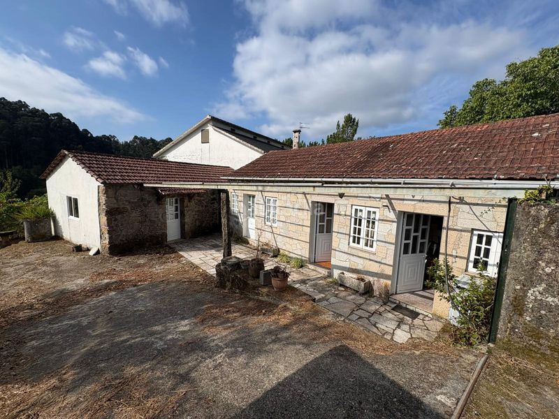 Foto 09a80976-e642-445d-b90d-9a20e68e0a71. Casa a Arbo