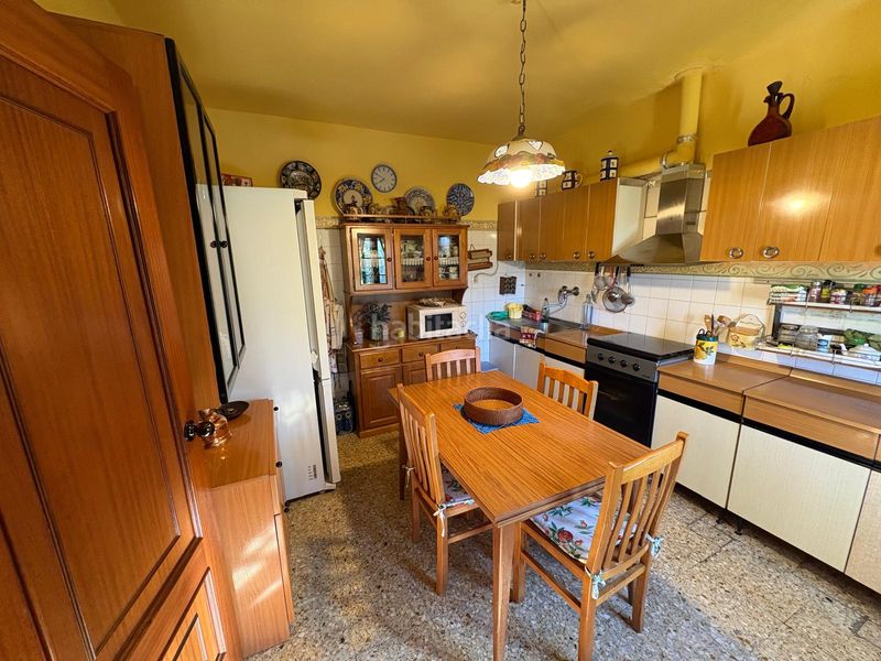 Foto be7337c9-656d-431b-8ff4-6435cfd072cc. Casa amb aparcament a Neves (As)