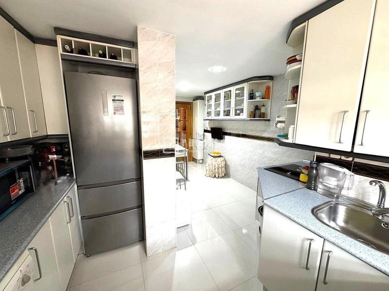 Foto e354d074-e81b-4919-bc9e-3de7d09232f8. Appartamento con riscaldamento parcheggio in Valleaguado-La Cañada Coslada