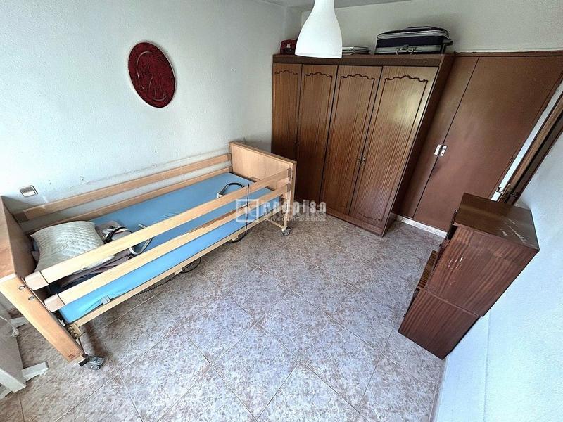 Foto 51962ec4-13bb-49f5-8e48-7f9d6edbd99f. Pis amb calefacció aparcament a Valleaguado-La Cañada Coslada