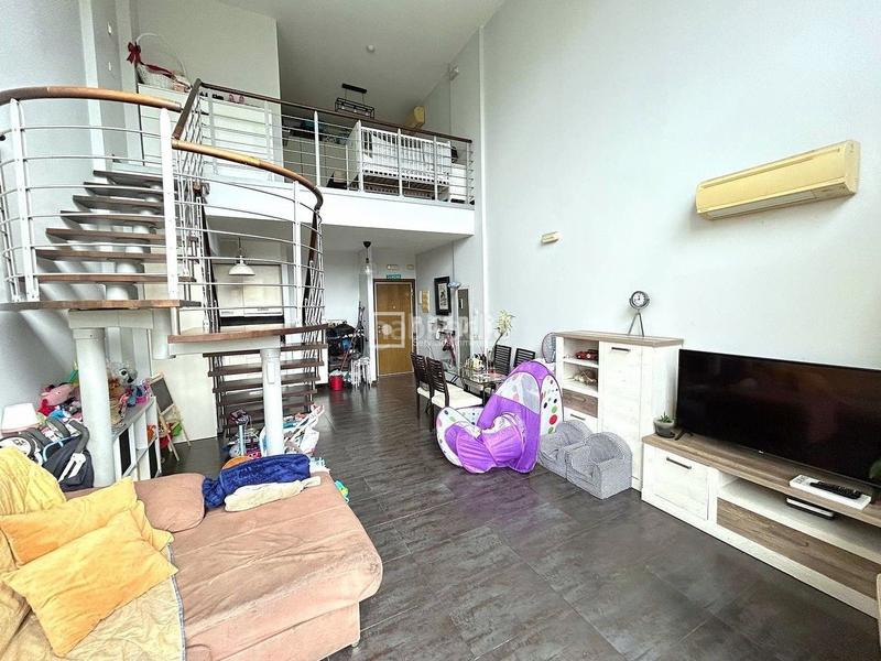 Foto d2ecd940-15da-403c-9a4a-5a955e457155. Flat with parking pool in El Barral Ferial Coslada