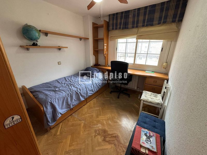 Foto 1603c0ce-5b97-48bb-b2c5-6e8aa73424b2. Pis amb calefacció aparcament piscina a El Barral Ferial Coslada