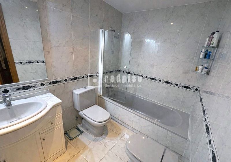 Foto c5685458-6c60-4460-9212-cf59a307a644. Pis amb calefacció aparcament piscina a El Barral Ferial Coslada