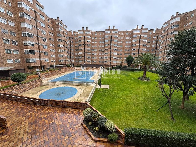 Foto cc5ed1b7-8d1c-450f-b53c-b5af8bcecddd. Pis amb calefacció aparcament piscina a El Barral Ferial Coslada