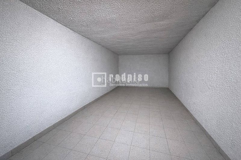 Foto fcd7f8fd-b975-4f92-a850-5140624f9b70. Pis amb calefacció aparcament piscina a El Barral Ferial Coslada