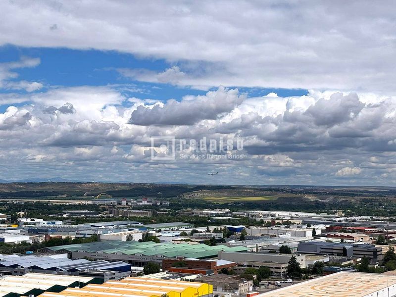 Foto b6c22b02-2d0f-4d10-9695-7fe7e7c4a2c9. Rent flat with heating parking pool in El Barral Ferial Coslada