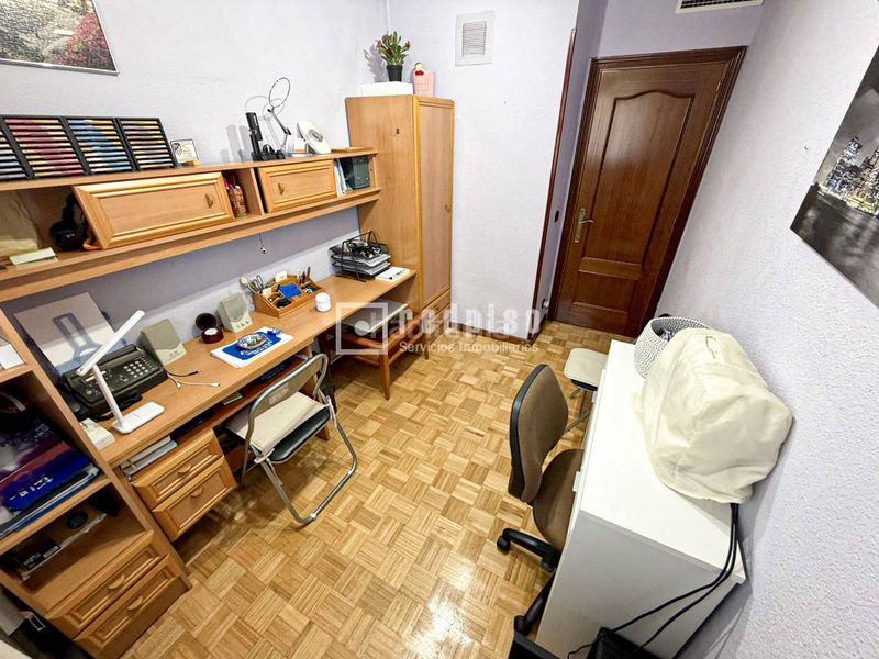 Foto 13d22802-1e45-44e9-9d40-59d7ce441195. Flat with heating in Valleaguado-La Cañada Coslada