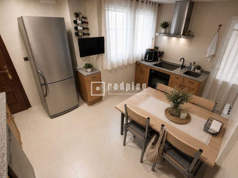 Foto bd923e92-5261-49ec-a729-efc81ccd5681. Flat with heating in Valleaguado-La Cañada Coslada