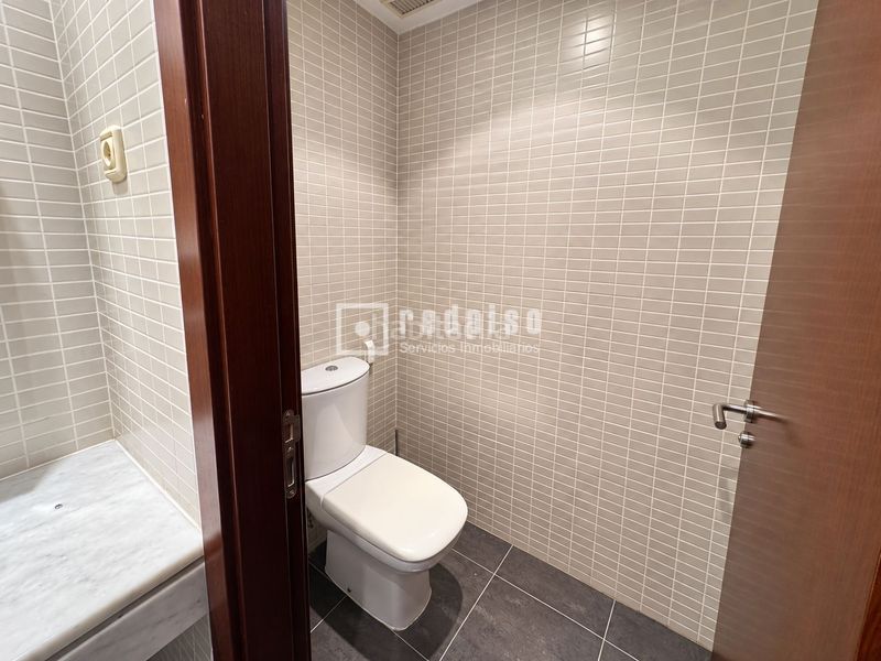 Foto becb35fc-b818-499f-abaa-14a8fa07c6a1. Dúplex amb calefacció aparcament piscina a El Barral Ferial Coslada