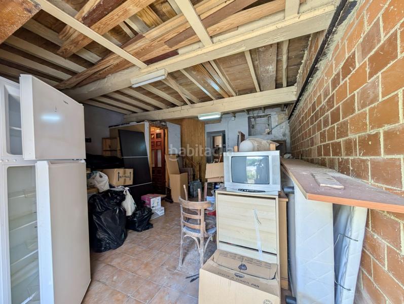 Foto 1b2308f7-16ca-473d-850c-b44adfdbff28. Casa huno grupo inmobiliario te presenta en exclusiva esta magnífica casa , un hogar lleno de posibilidades situado en un entor en Riosa