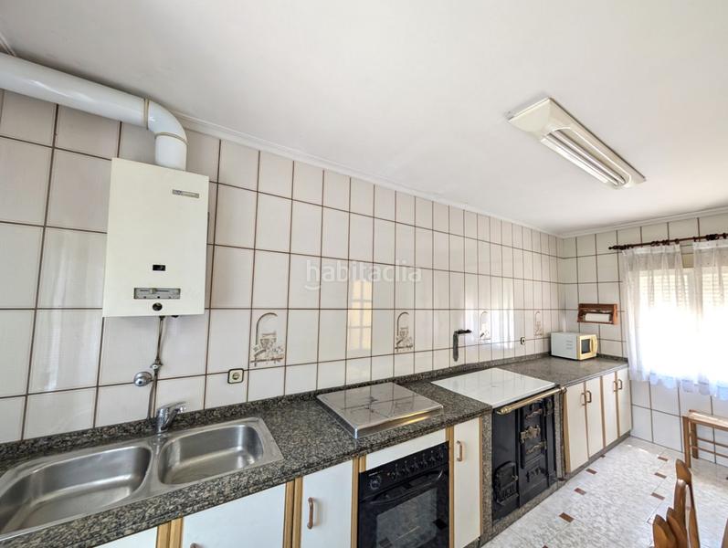 Foto 4171120c-8640-4636-8296-cf64c7e6a198. Casa huno grupo inmobiliario te presenta en exclusiva esta magnífica casa , un hogar lleno de posibilidades situado en un entor en Riosa