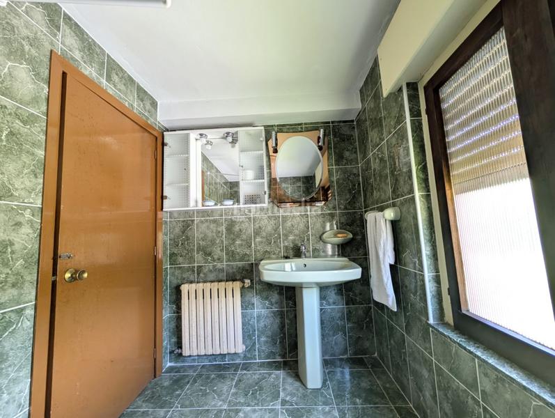 Foto 7c139436-8808-46c9-8e91-837ddf08907c. Casa huno grupo inmobiliario te presenta en exclusiva esta magnífica casa , un hogar lleno de posibilidades situado en un entor en Riosa