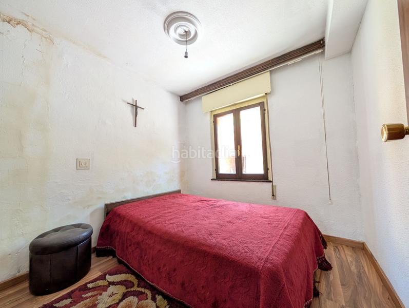 Foto b866197f-a62b-498f-b125-7cc7e63bd470. Casa huno grupo inmobiliario te presenta en exclusiva esta magnífica casa , un hogar lleno de posibilidades situado en un entor en Riosa