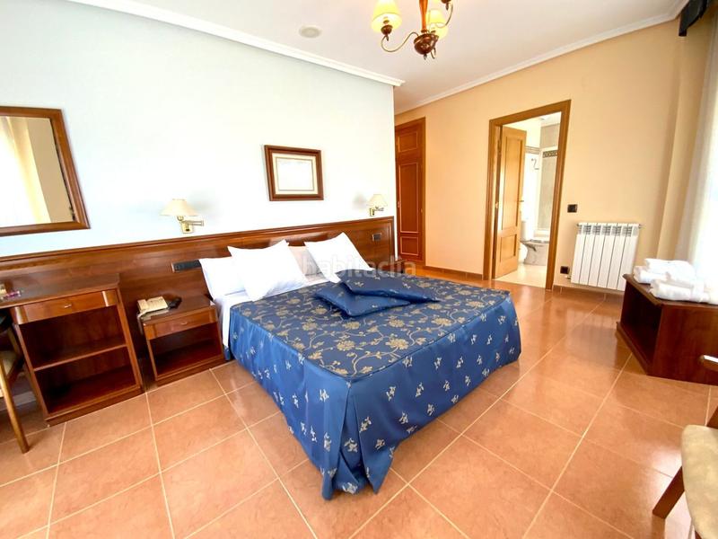 Foto 55127918-d675-4689-89af-6778a53f6842. Edifici a San Cristóbal de Entreviñas