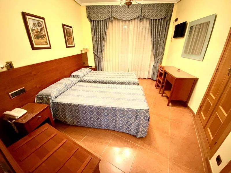 Foto af1177aa-ed35-4b63-92e8-83daca5ee190. Edifici a San Cristóbal de Entreviñas