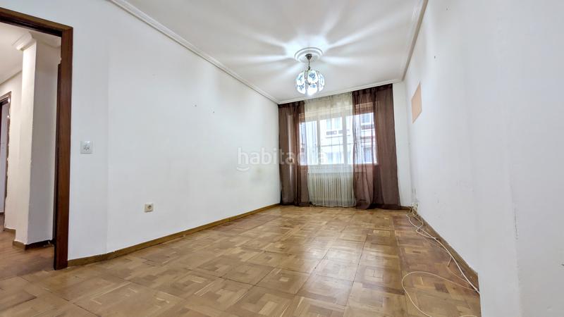 Foto 5c7d0058-e33a-48ec-913a-e50485a9496c. Pis a Gijón - cl adosinda 15 a Centro Gijón