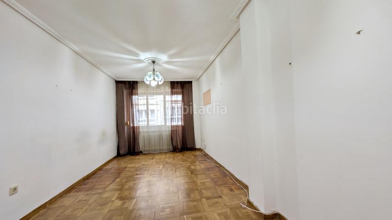 Foto d6a0c5b7-1623-44df-badd-8dfecc344634. Pis a Gijón - cl adosinda 15 a Centro Gijón