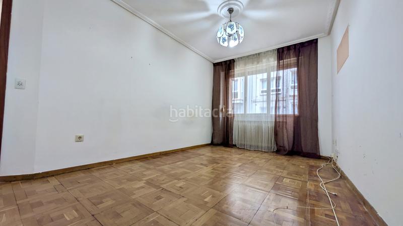 Foto e52754b6-b6ab-4d7d-839a-fc56c2f0a387. Pis a Gijón - cl adosinda 15 a Centro Gijón