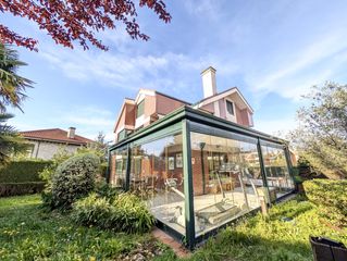 Casa  Oviedo - av olivares. Magnífico chalet de lujo en una de las zonas más demandadas de o
