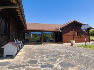 Casa  Venta de las ranas - cs venta las ranas. Espectacular casa de madera escandinava con finca en venta las r