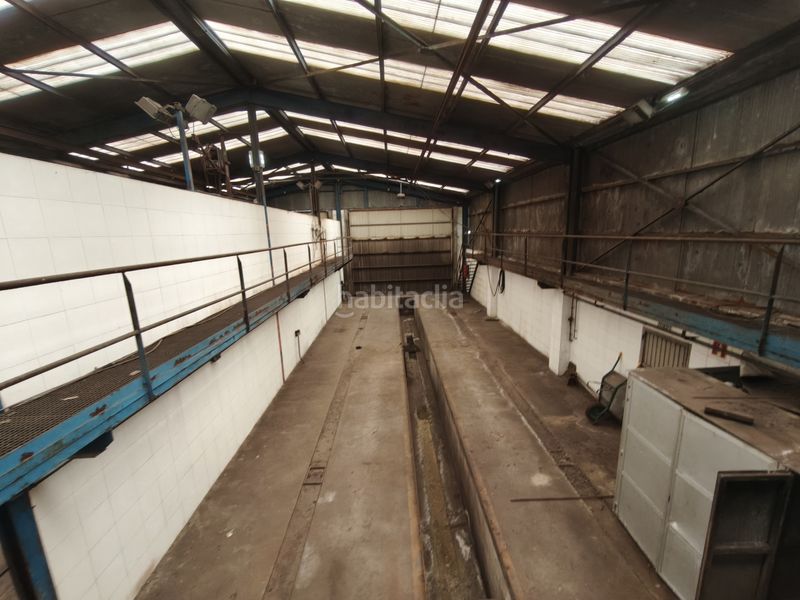 Foto 535dd3b3-568f-4dcd-a568-6e498ba85492. Bâtiment à usage industriel dans Carreño - carretera as-19 dans Carreño
