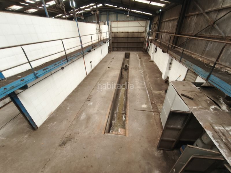 Foto 81ca32a0-b43c-479e-acc4-62d2e3066016. Bâtiment à usage industriel dans Carreño - carretera as-19 dans Carreño