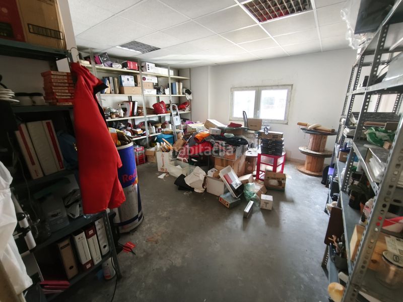 Foto a1666529-6b9e-4ef4-8d64-5dc07b28abe5. Bâtiment à usage industriel dans Carreño - carretera as-19 dans Carreño