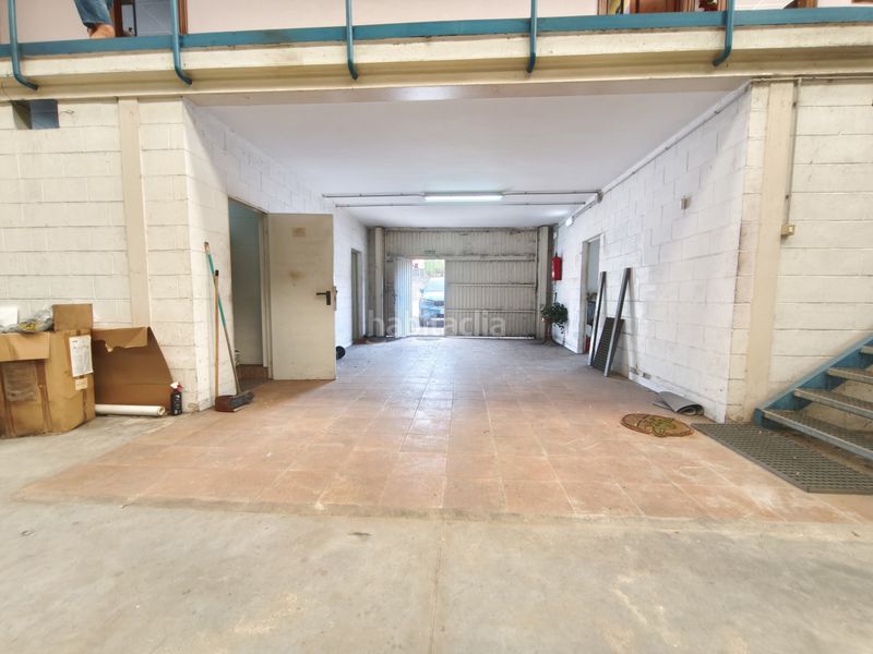 Foto b3fc9e12-a93d-44ab-9de8-9e361eb26bef. Bâtiment à usage industriel dans Carreño - carretera as-19 dans Carreño