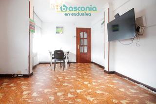 Pis a San Miguel. Vivienda en san miguel con tres dormitorios.
