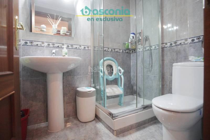 Foto 8338ea63-3570-44dc-8374-9f1a3a607c9f. Pis amb calefacció aparcament a Kalero-Basozelai Basauri