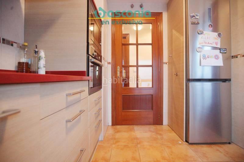 Foto ddad585d-c04e-4ca4-8beb-1420d14d2e80. Pis amb calefacció aparcament a Kalero-Basozelai Basauri