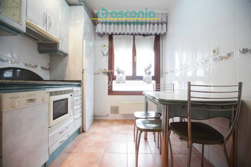 Foto 74440e9a-f7be-461a-a8c6-764f57fde672. Appartamento con riscaldamento in Centro-Ariz-Uribarri Basauri