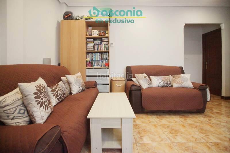 Foto 60e26ba6-c635-43fb-a1ec-50a652907493. Flat with heating in Galdakao