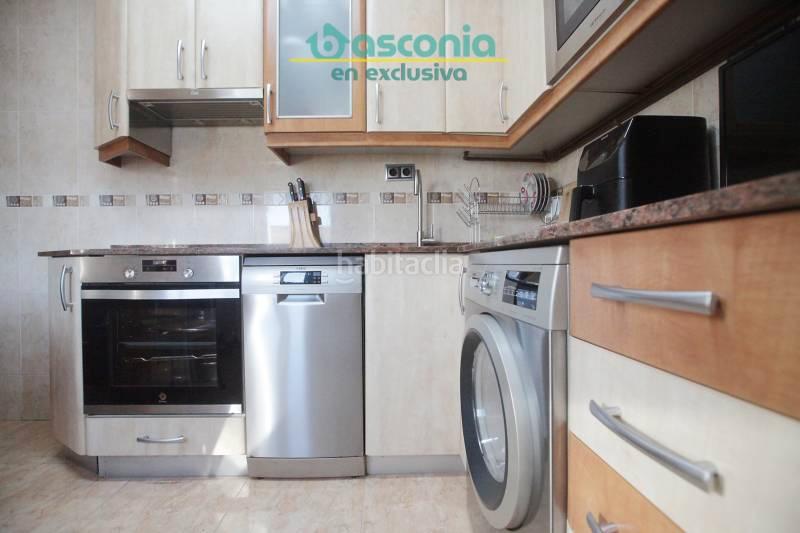 Foto fb5b40a9-b3a4-4a3b-9b49-755e5b878cb9. Flat with heating in Galdakao