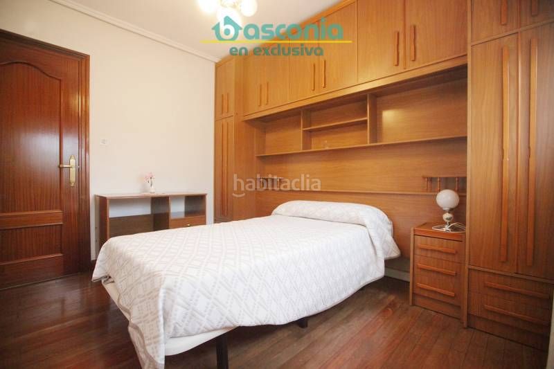 Foto 2b9b4c56-ce5b-48d8-bfa1-e2bcb8e9b686. Flat with heating parking in Kalero-Basozelai Basauri
