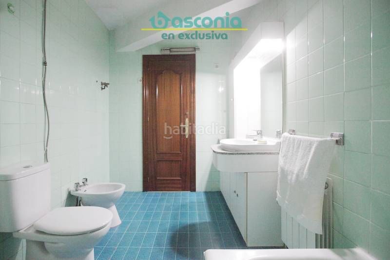 Foto 4c6ba4d3-03fa-4ea7-92ed-bf6cdb2613a4. Flat with heating parking in Kalero-Basozelai Basauri