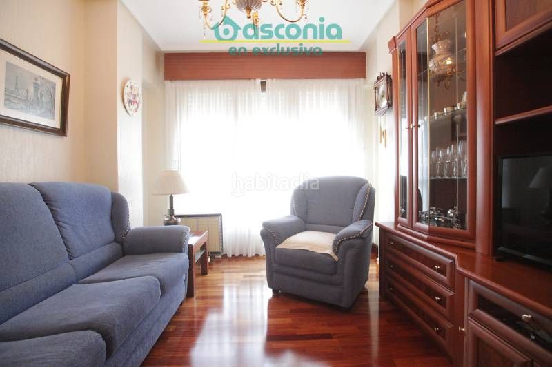 Foto 7e93ec4c-27c7-4a84-8449-95b26c424f96. Pis a Centro-Ariz-Uribarri Basauri