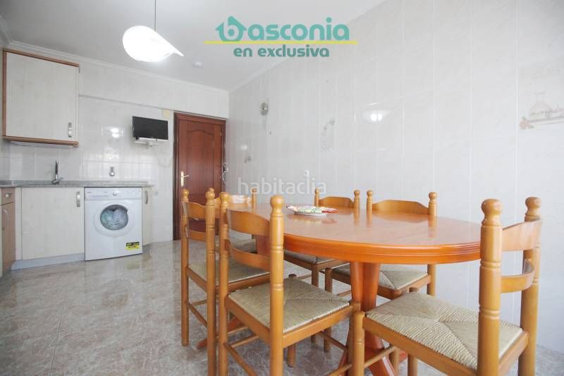 Foto fe39cee2-4fac-4226-b3fb-31313512b2f1. Pis amb calefacció a Centro-Ariz-Uribarri Basauri