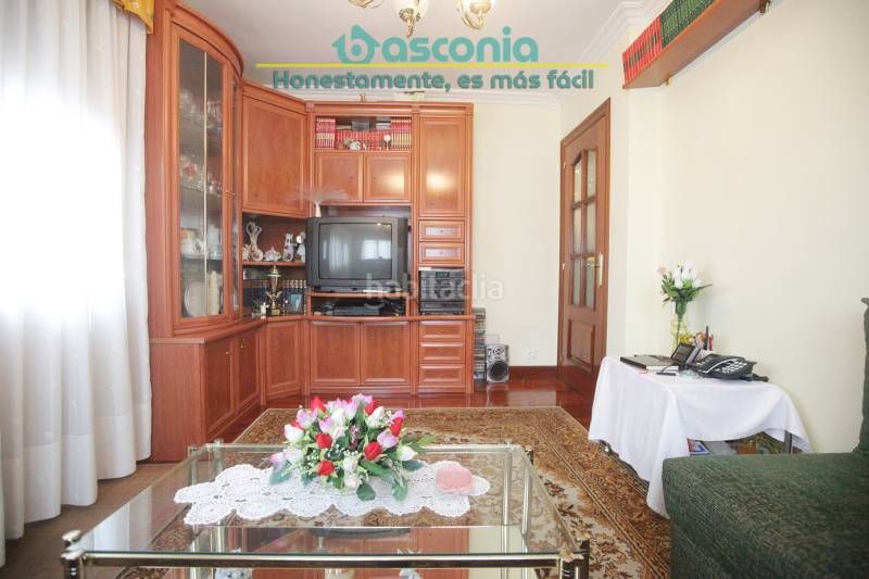 Foto 0101e90c-3852-4907-a9c7-2943ae0aaa61. Pis amb calefacció aparcament a Kalero-Basozelai Basauri