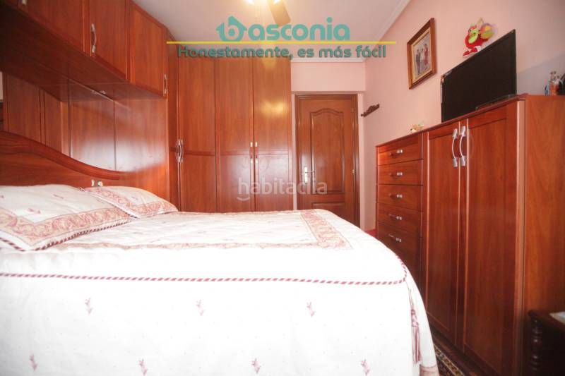 Foto 9ef31157-5bde-406a-a404-57d7c7c7e9fb. Pis amb calefacció aparcament a Kalero-Basozelai Basauri