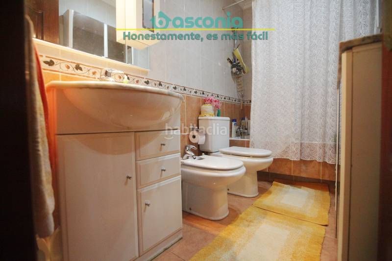 Foto ca1b917b-b57c-43cb-b135-17bf7d18c29f. Pis amb calefacció aparcament a Kalero-Basozelai Basauri