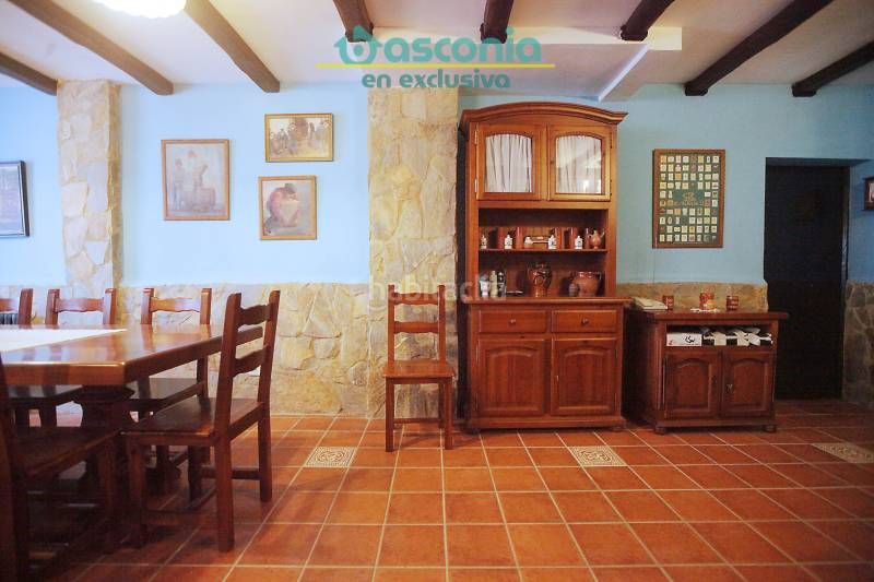 Foto 4738c94c-65e4-46f4-b912-51c6cbcd8ddb. Casa adossada amb xemeneia calefacció aparcament a Arrigorriaga