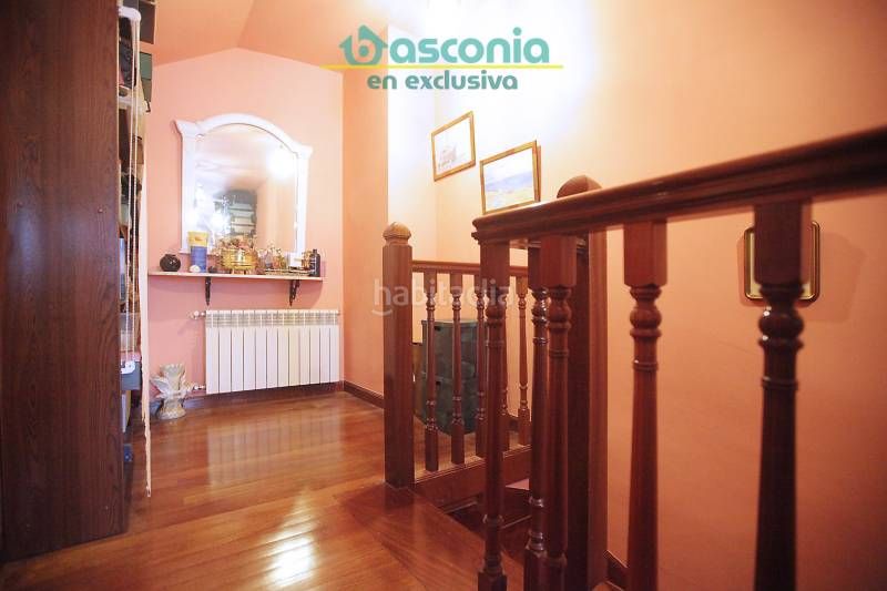 Foto 5d7c47cf-de89-46c5-be12-38651e5b3161. Casa adossada amb xemeneia calefacció aparcament a Arrigorriaga