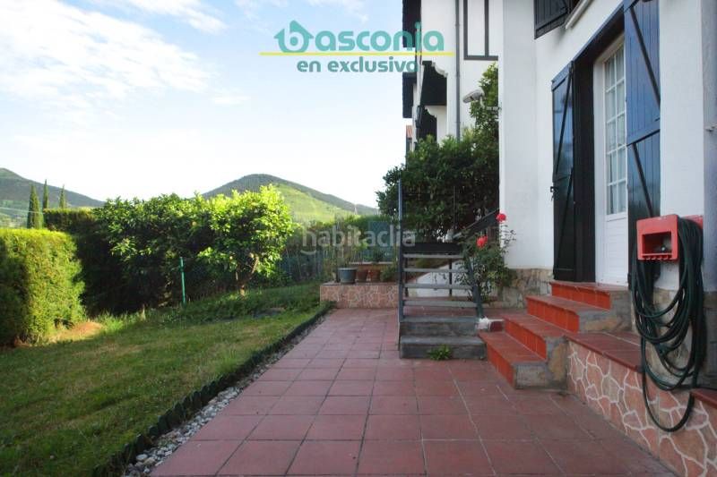 Foto 75b67ead-3678-4ec6-a833-3af54da0e779. Casa adossada amb xemeneia calefacció aparcament a Arrigorriaga