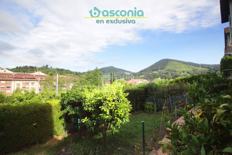 Foto ce5c7707-0fa6-49de-bba4-1ccaff550b1e. Casa adossada amb xemeneia calefacció aparcament a Arrigorriaga