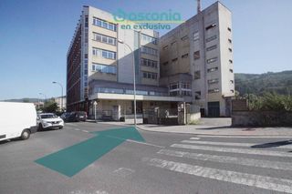 Aparcament cotxe a Etorbidea Cervantes 51010