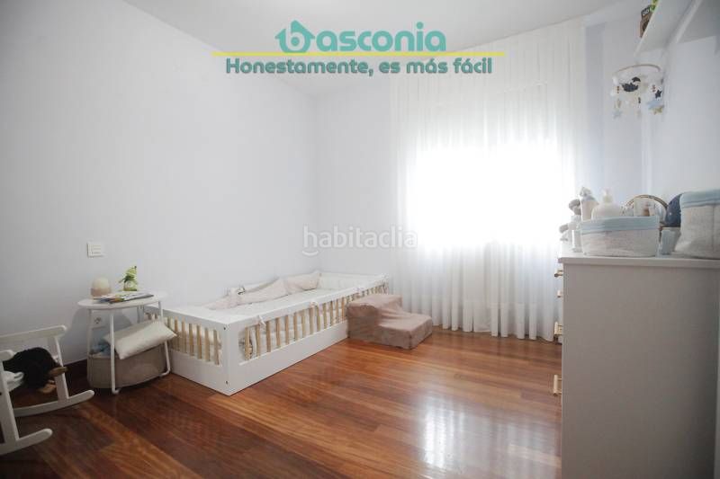 Foto a1803ecd-43f0-4a35-9ac1-0633a8e18582. Pis a Centro-Ariz-Uribarri Basauri