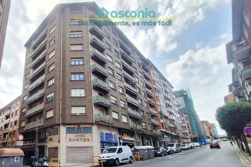 Foto 0fb7f0d3-be7f-471b-8839-91f8ec7221d8. Pis amb calefacció a Centro-Ariz-Uribarri Basauri