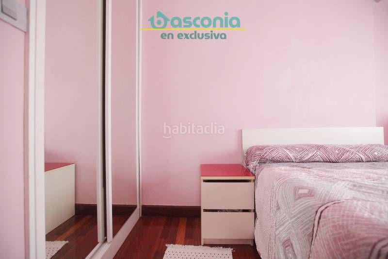 Foto f8f75bb2-5191-4485-8310-8aac1d2d99e5. Pis amb calefacció a Centro-Ariz-Uribarri Basauri