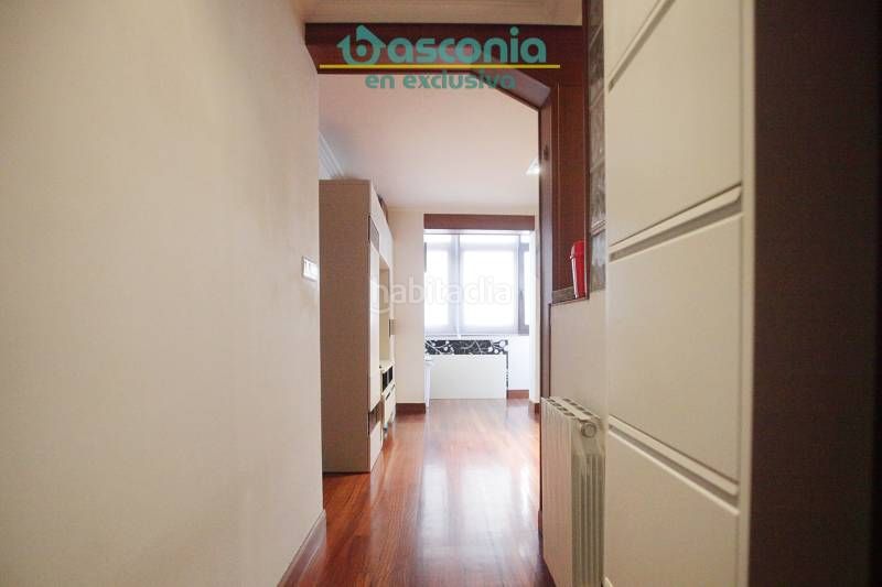 Foto 3e5ec0ff-0f52-4c9f-ad2f-0708faeaa0c7. Piso en kristo kalea 17 inmobiliaria basconia gestiona la venta de vivienda con ascensor para entrar a vivir al lado del metro. en Bilbao